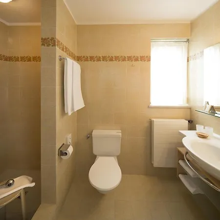 Hotel Garni Rivabella Au Lac Brissago